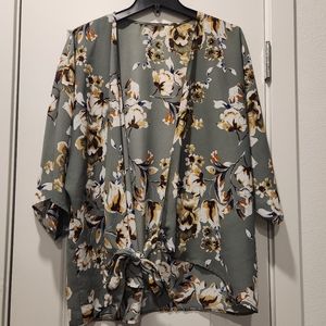 West Kei Green Floral Blouse - size L